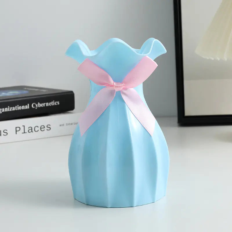 Nordic Style Durable Plastic Flower Vase for Home Decor