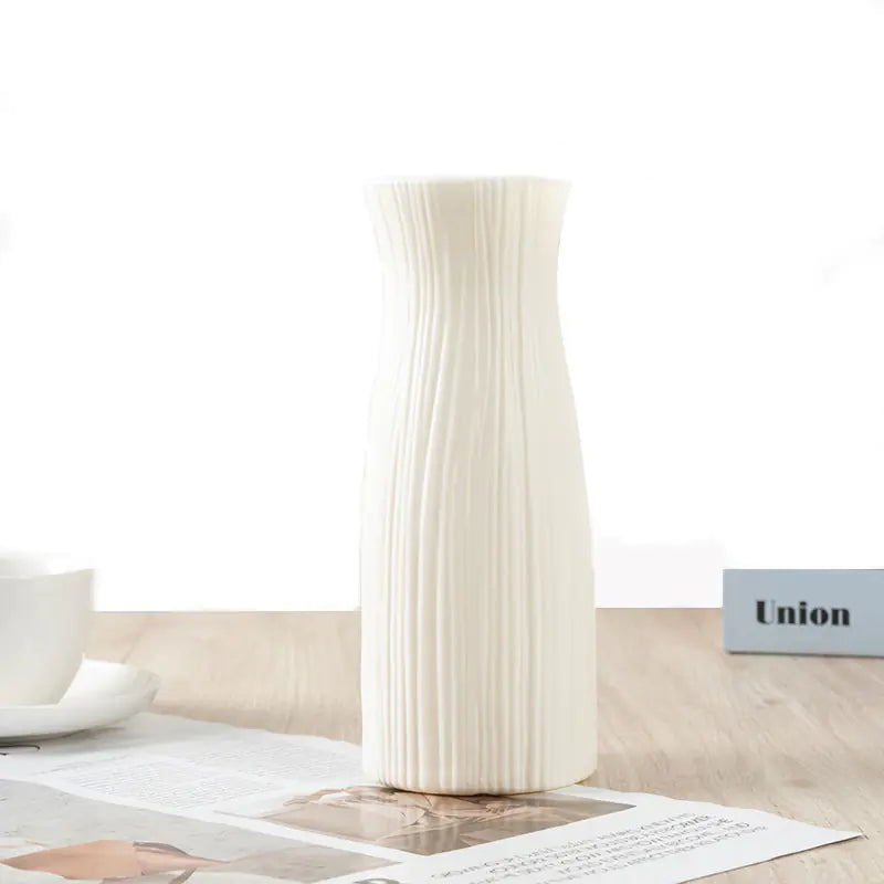 Nordic Style Durable Plastic Flower Vase for Home Decor