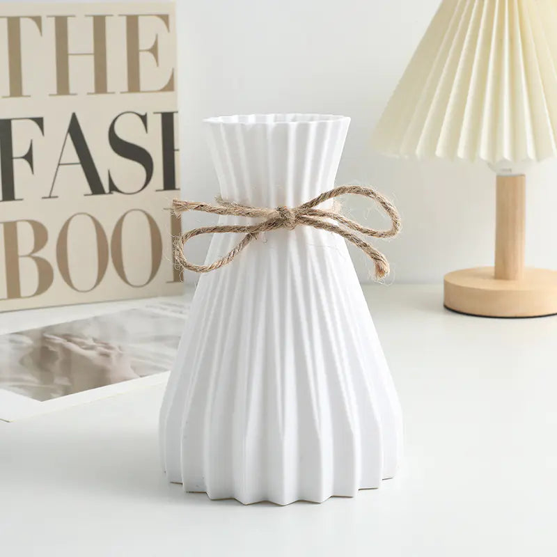 Nordic Style Durable Plastic Flower Vase for Home Decor