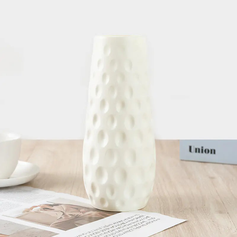 Nordic Style Durable Plastic Flower Vase for Home Decor